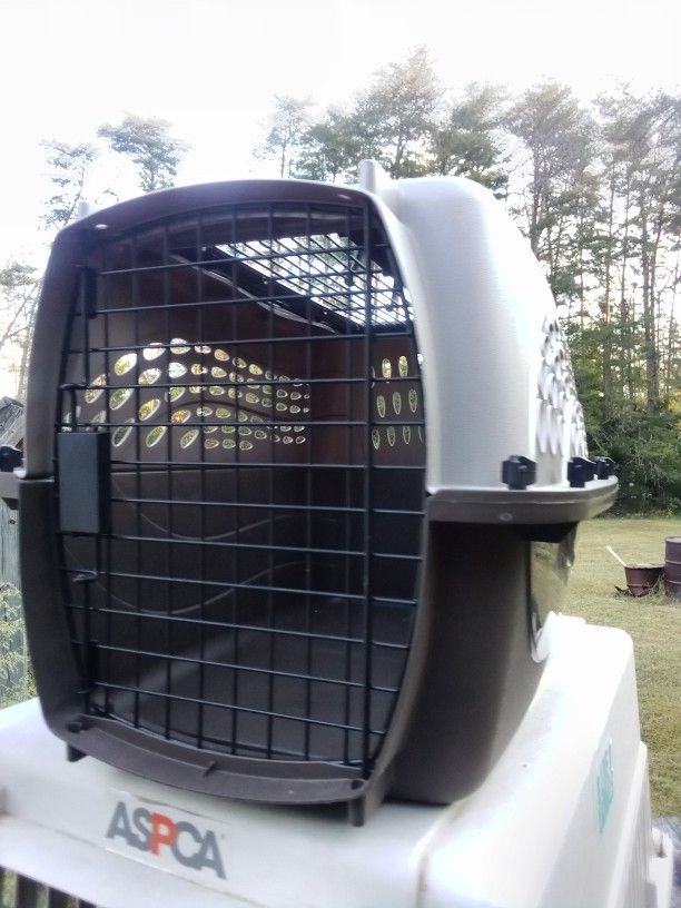 Portable Animal Crate