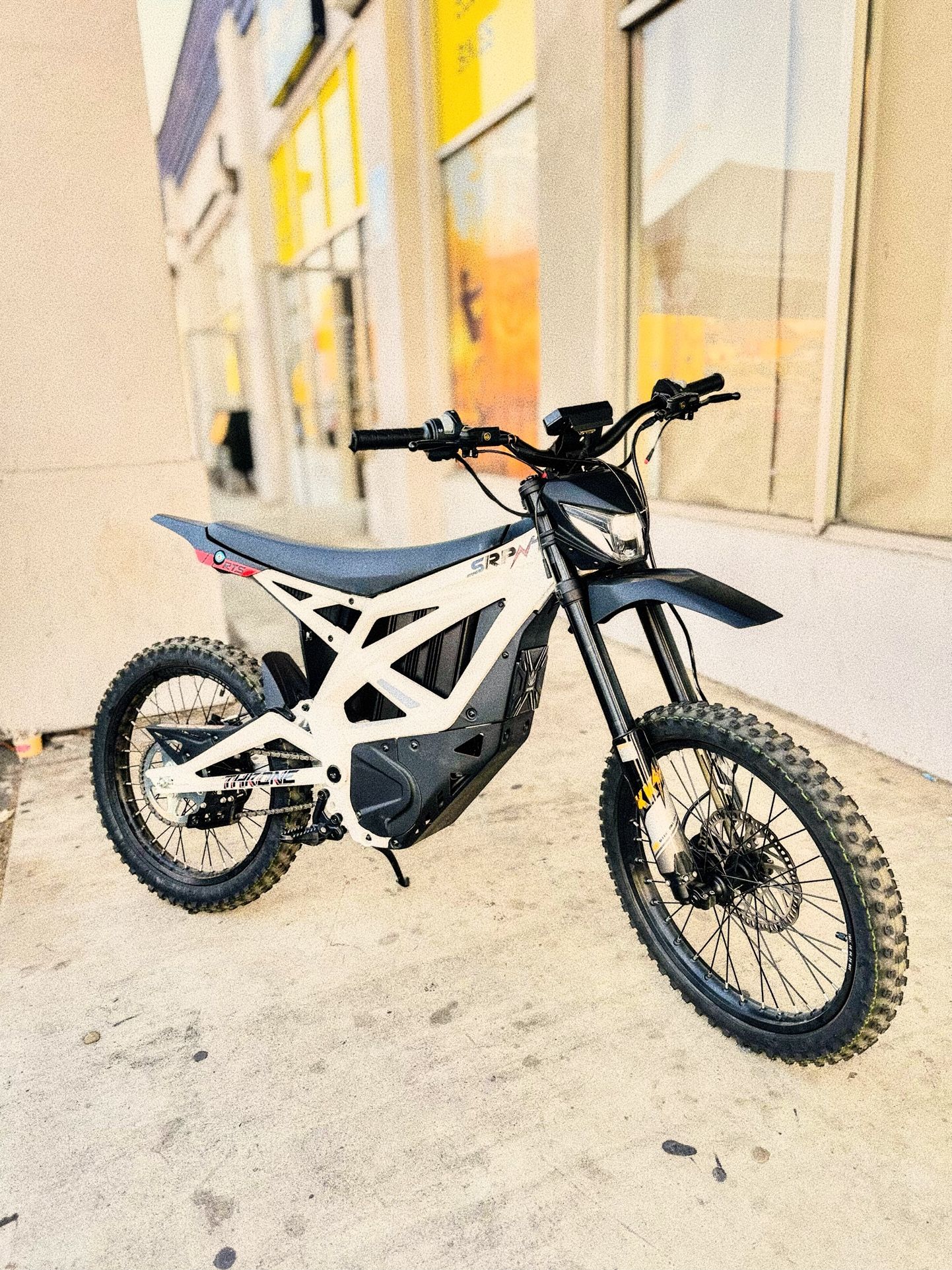 New Electric Bike Srpnt 72V 40ah Electric Dirt Bike! Easy Financing available