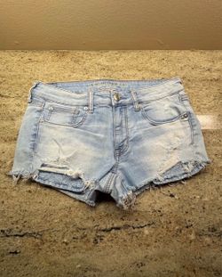 Women’s American Eagle Distressed Denim Shorts Size 6