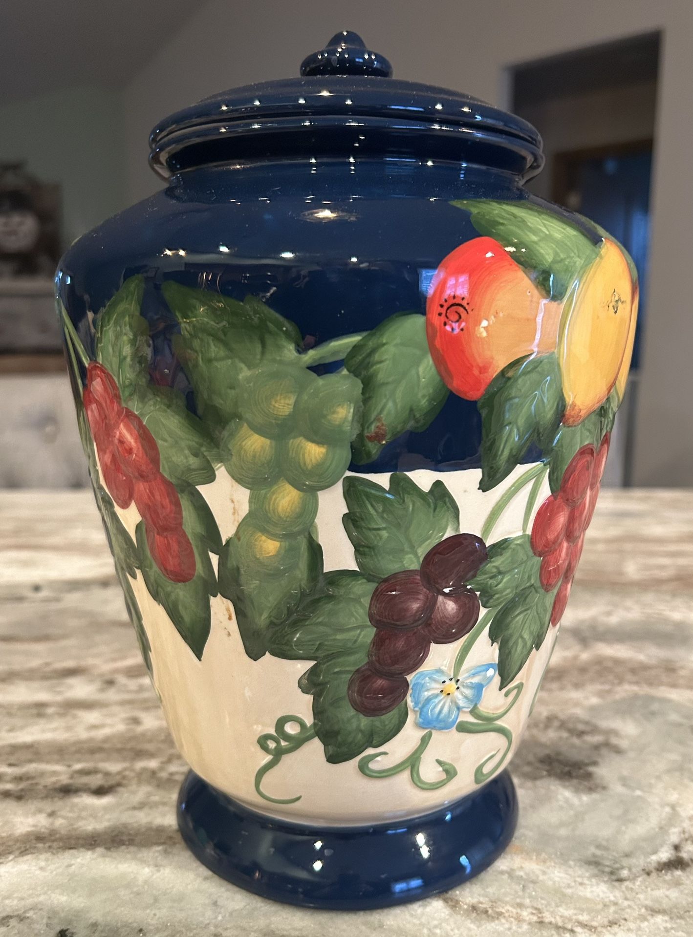 Canister