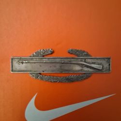 Vintage WW2 US Sterling silver combat award.