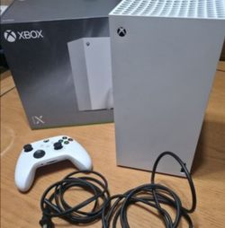 Xbox Series X for sale 1TB $400 LMK