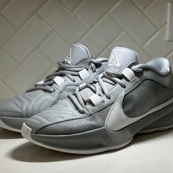 Nike Zoom Freak 5 Basketball Shoes