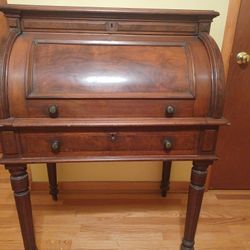 Cylinder (Barrel) Desk