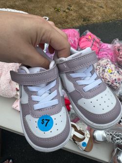 Nike Toddler Sneakers White and Mauve
