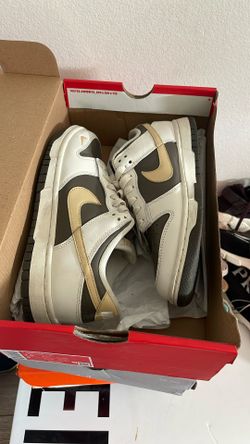 Nike Dunk Low Size 7 1/2