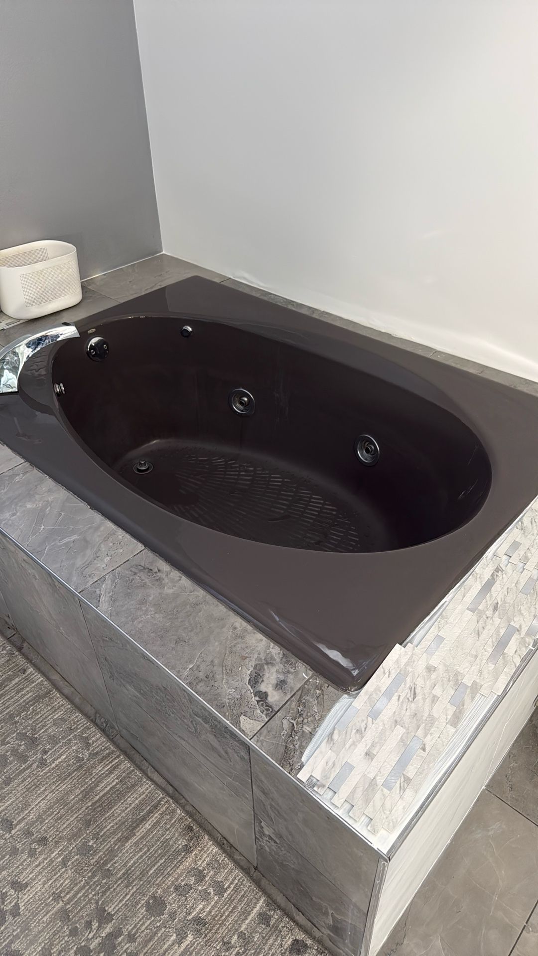 Kohler Jacuzzi Tub