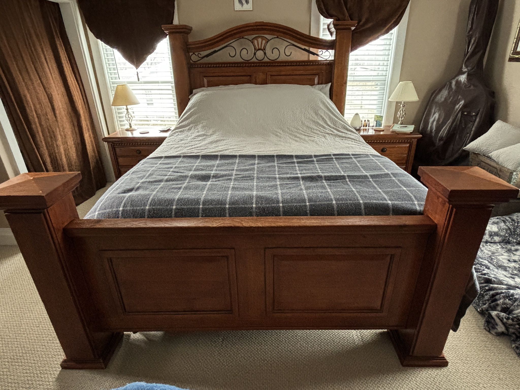 Solid Pine Bedroom Suite 