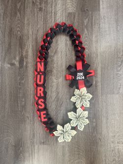 Graduation Ribbon Lei