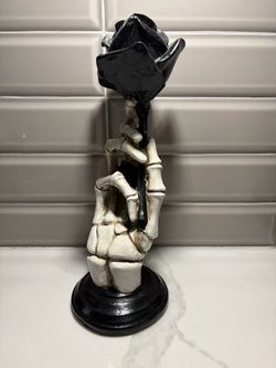 11” Halloween goth skeleton hand holding black rose decoration