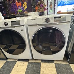 Samsung Frontload Washer And Dryer Set 🕷️