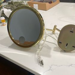 Lighted Makeup Mirror