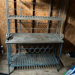Baker's Rack. 