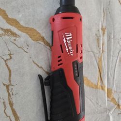 Milwaukee M12 Cordless 3/8" Ratchet