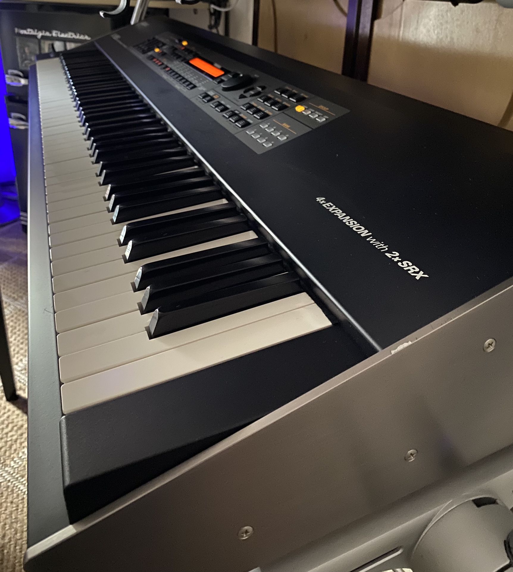 Roland XV-88 Expandable Weighted Keys Keyboard MIDI Synthesizer With 128 Voice  4x Expansion With 2x SRX 