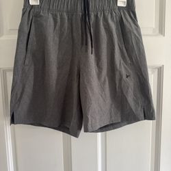 NWOT Old Navy shorts - Adult XS 