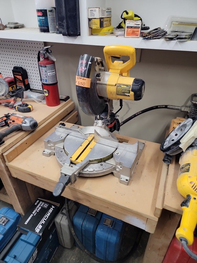 DeWalt 10" Chop Saw DW713