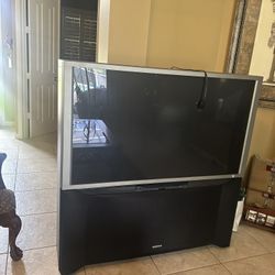 Hitachi Ultravision HD TV