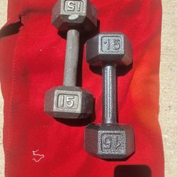 SET OF 15LB HEXHEAD DUMBBELLS
 TOTAL 30LB
11525 S HALSTED dunkin donuts
30$  CASH ONLY  AS IS