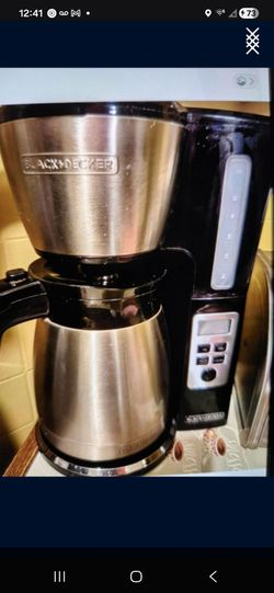 Black and decker coffee maker 12cups $15