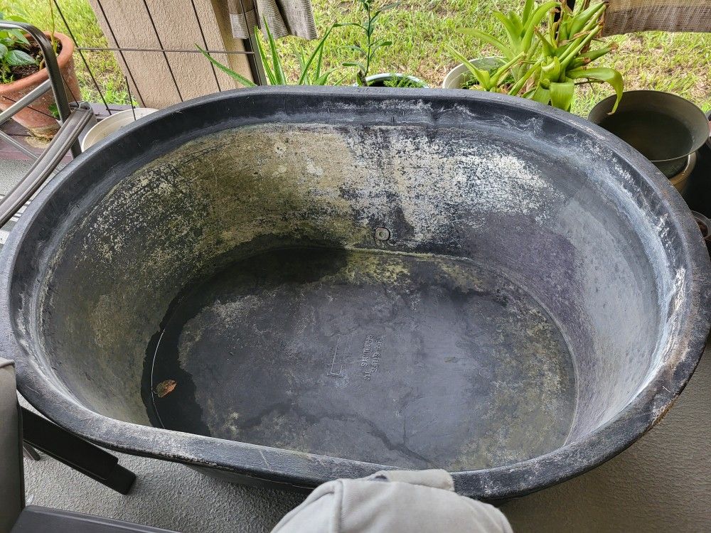110 Gallon Tuff Stuff Tub From Tractir Supply