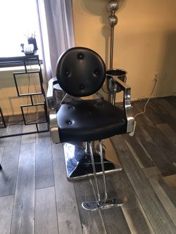 Stylist chair