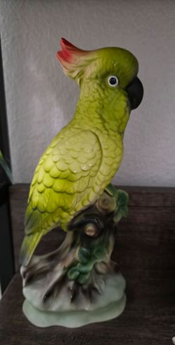 Vintage Antique Figure WALES Cockatoo Bird