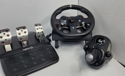Logitech G920 Race Wheel w Shifter