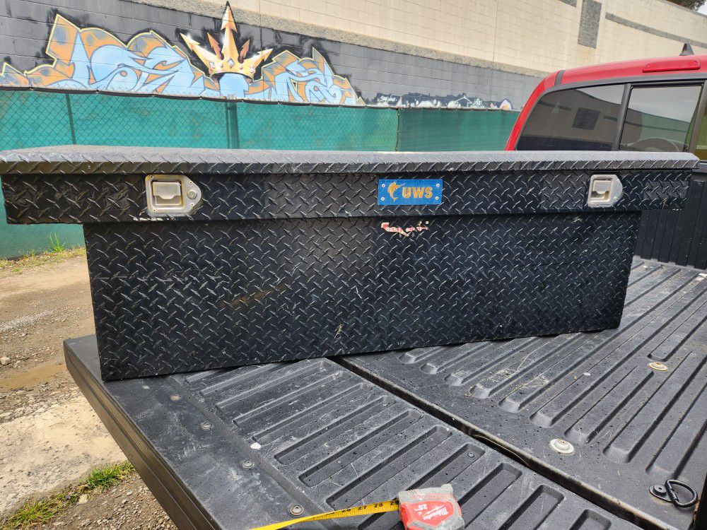 Used tool Box Great For;Chevy,Ford And GMC