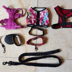 3 Dog Harness ,2 Extendable Leashes And 2 Collars For Dog Up To 15#s.