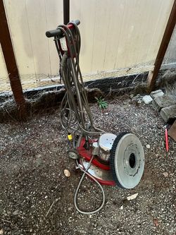 Floor buffer