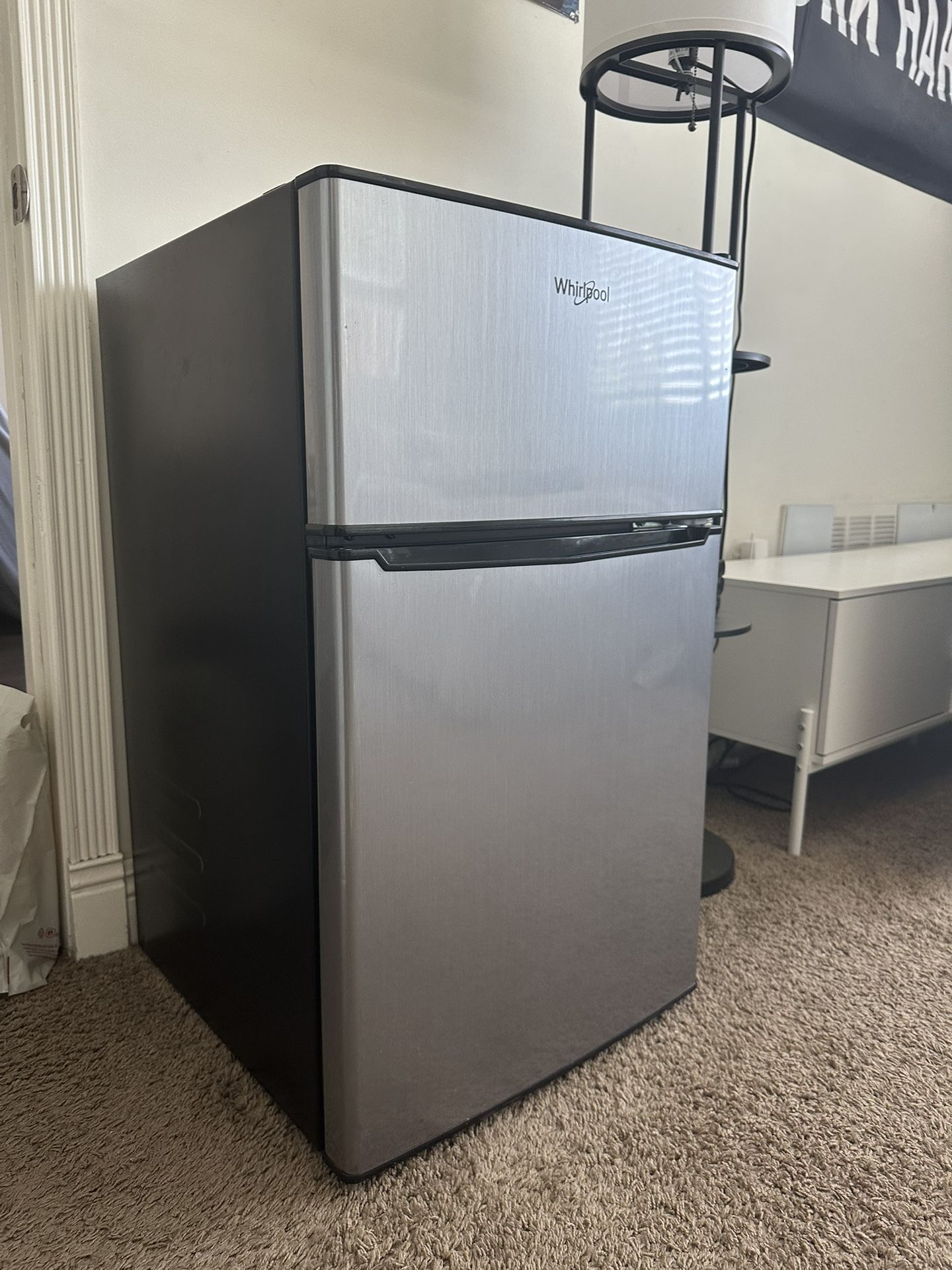 Whirlpool 3.1 Cu Ft Mini Refrigerator With Freezer (Like New)