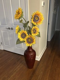 SUNFLOWERS WITH VASE
