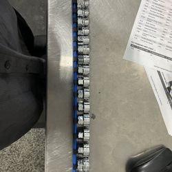 Brand New Matco Through Sockets And Ratchet 6-24