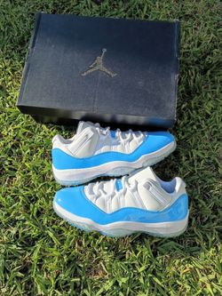 White &blue low retro 11