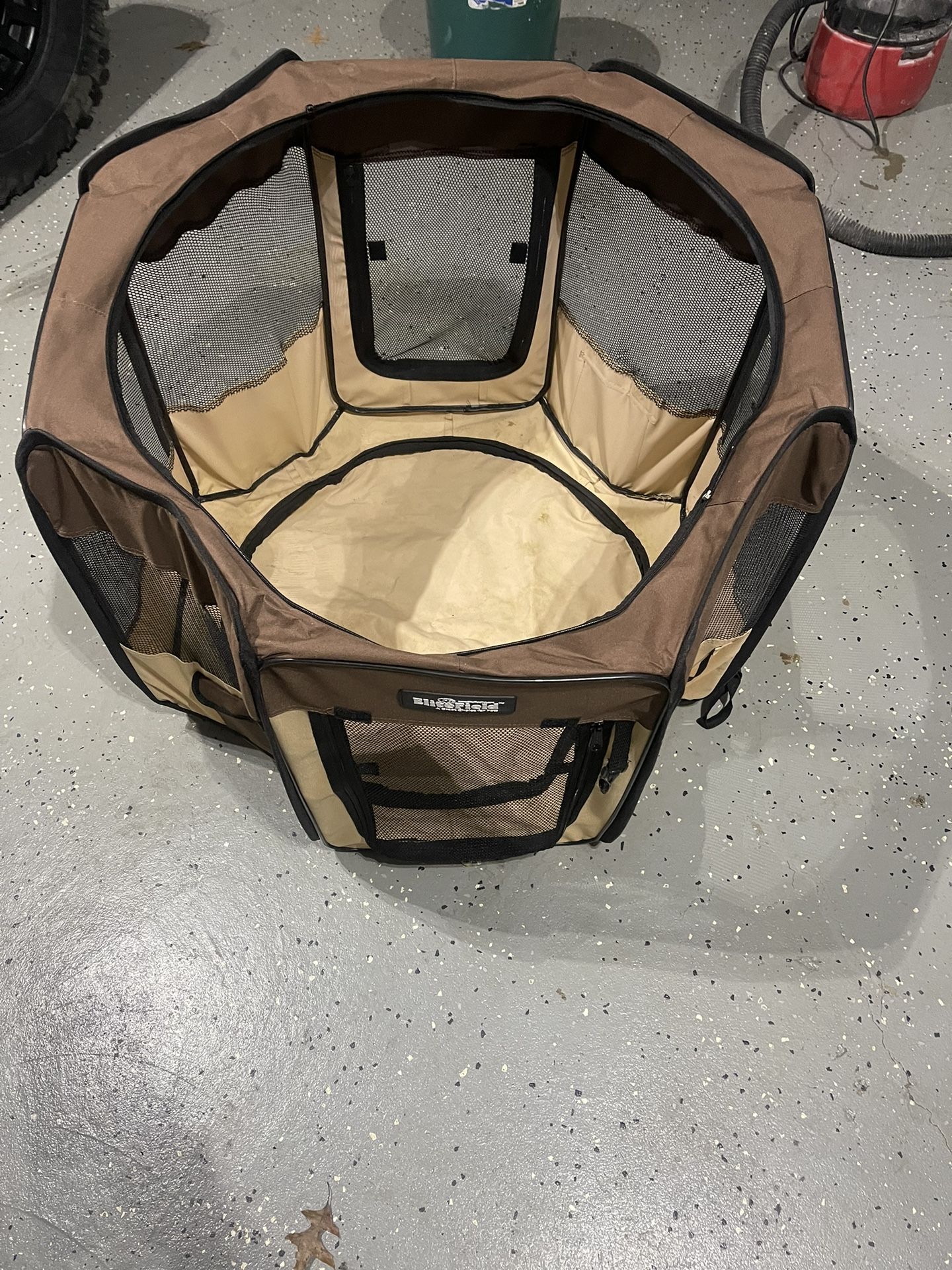 Pet play pen
