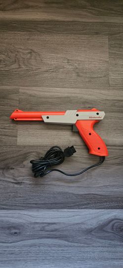 Nintendo nes orange zapper light gun for duck hunt for older tvs only