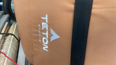 Teton Sports Duffel Bag bed/pad included