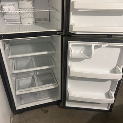 GE® 15.5 CU. FT. TOP-FREEZER REFRIGERATOR