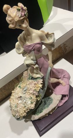 Muñequita De Decoración