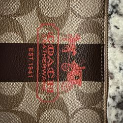 Coach Heritage Stripe Collection Zip Wristlet Wallet F40960 BKHDB