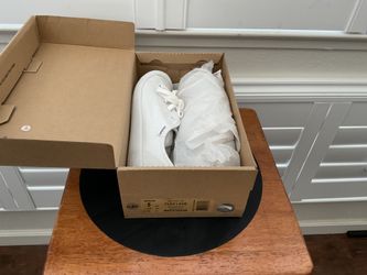 White Sneakers canvas shoes