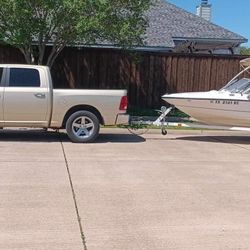 2004 Bay liner   Boat  3.8 Mercury 