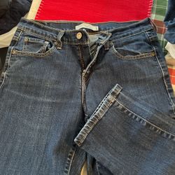 Women’s 4 Short. Levi’s 505 Straight Leg 