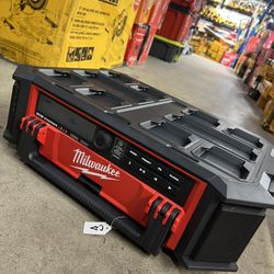 Milwaukee M18 Packout Bluetooth Speaker / Radio $299