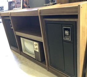 Vintage zenith media cabinet plus speakers