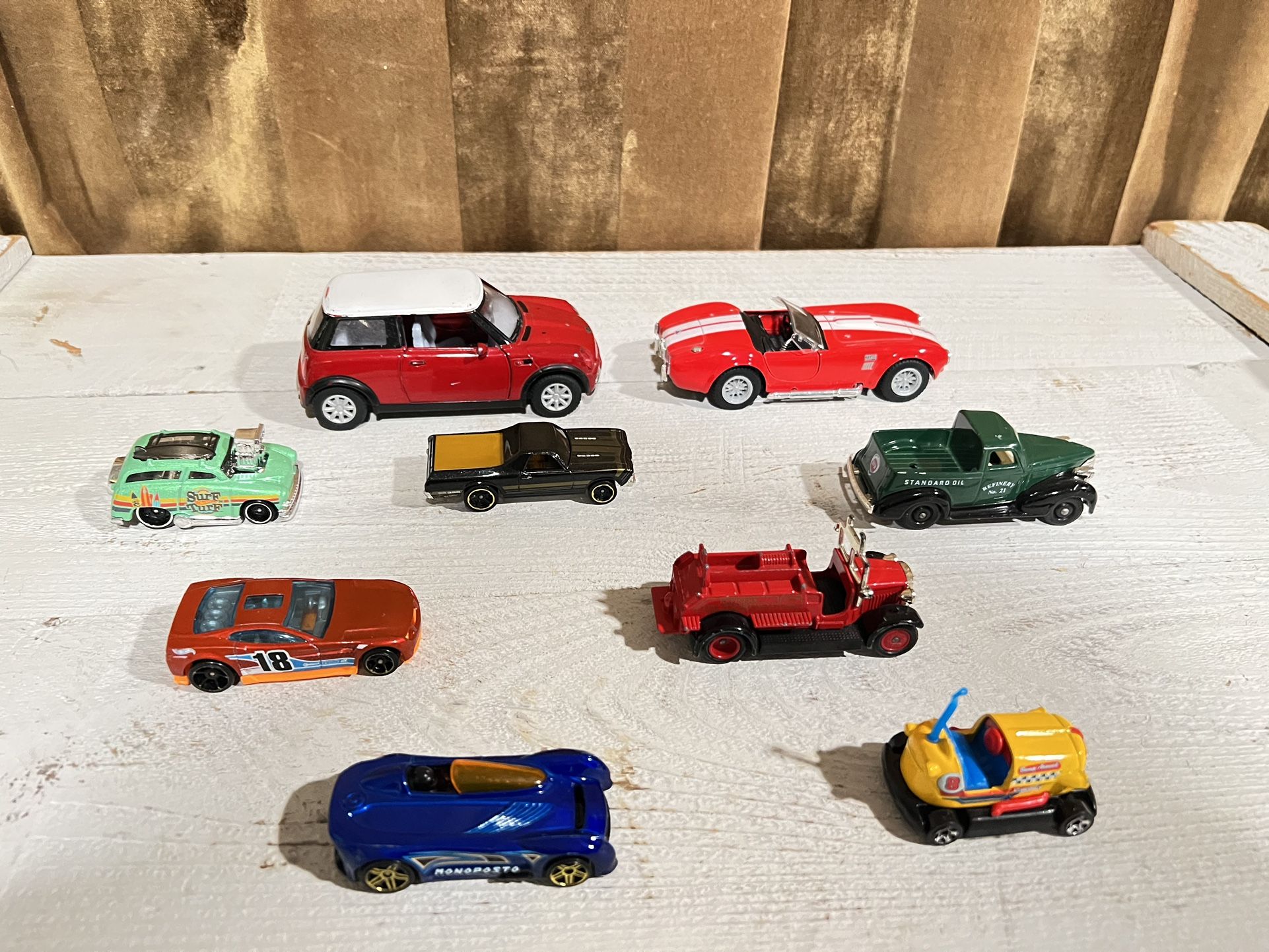 Lot vintage mini collections cars 9 pieces