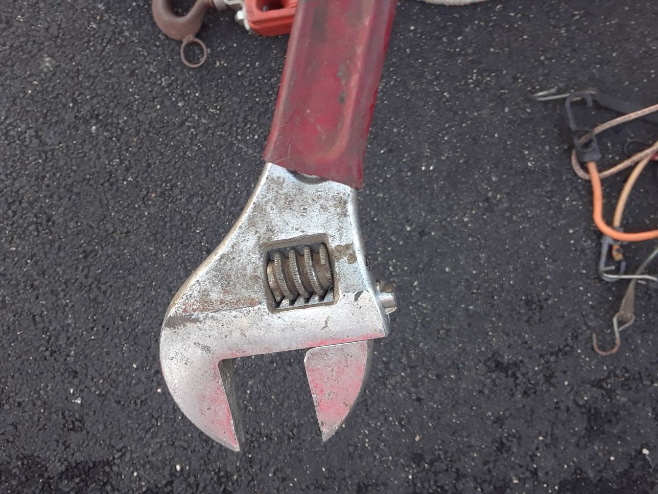 Large adjustable crescent wrench