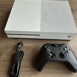 Xbox One S Disc Version Console White with Controller & Cords