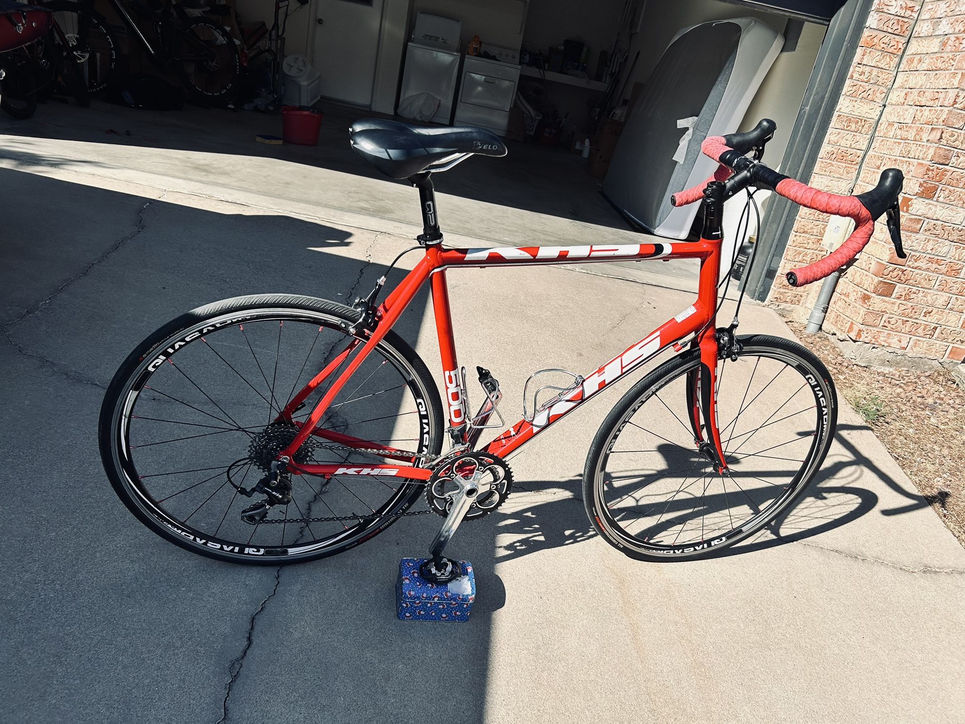 Road Bikes KHS 606i Size XL